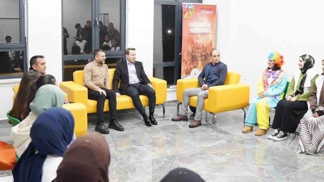 Başkan Seydaoğlu &ccedil;ocuklarla iftarda buluştu
