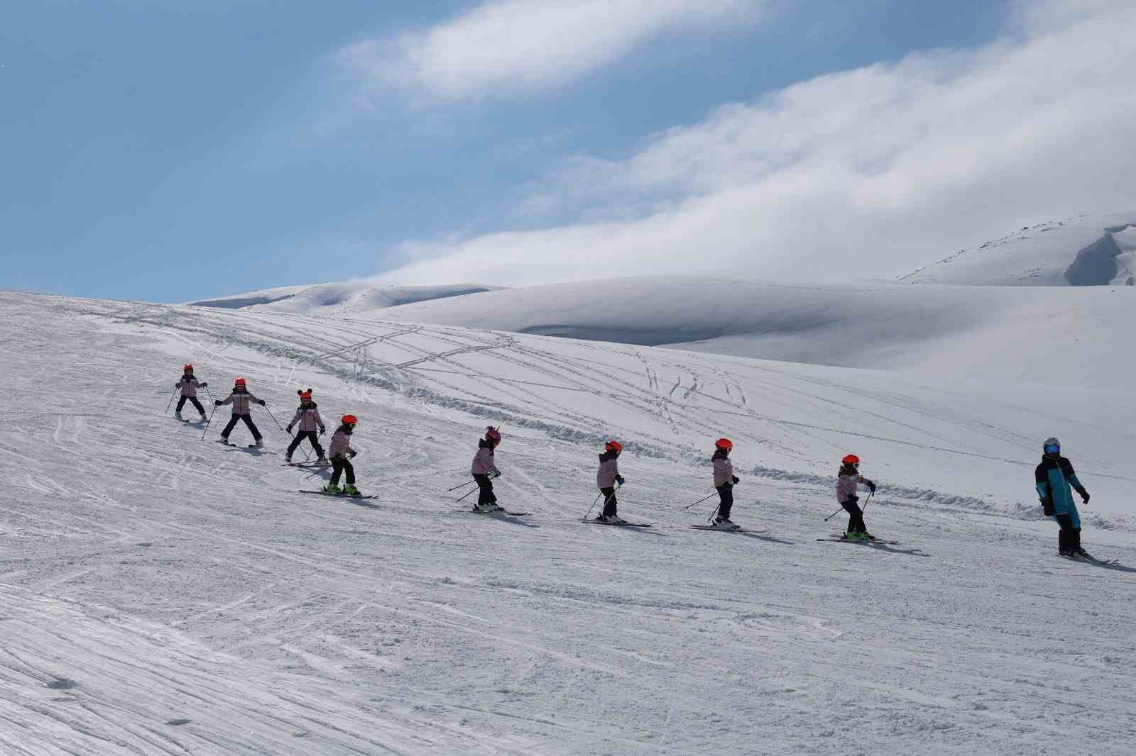 Bitlis&rsquo;te kayak altyapısına akademik destek
