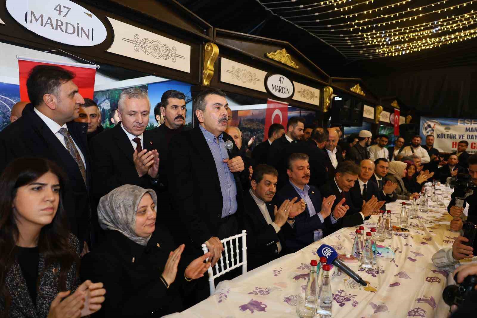 Milli Eğitim Bakanı Tekin: "Çocuklarımız kendi çocuklarına öğretecek kadar öğrensinler, milli ve manevi değerlerimize sahip çıksınlar diye uğraşıyoruz"