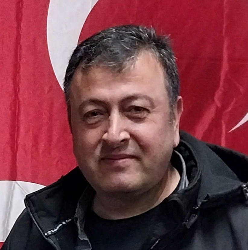 Kalp krizi sonrası kaza yapan &ouml;ğretmen hayatını kaybetti
