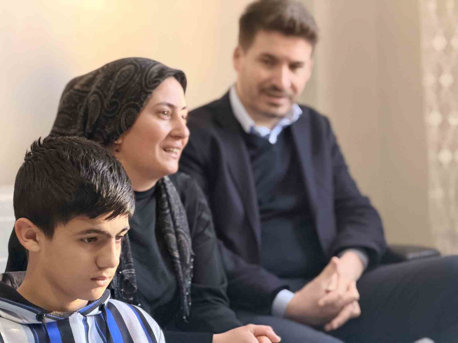 Milletvekili Hatipoğlu, iftarda şehit ailesine misafir oldu
