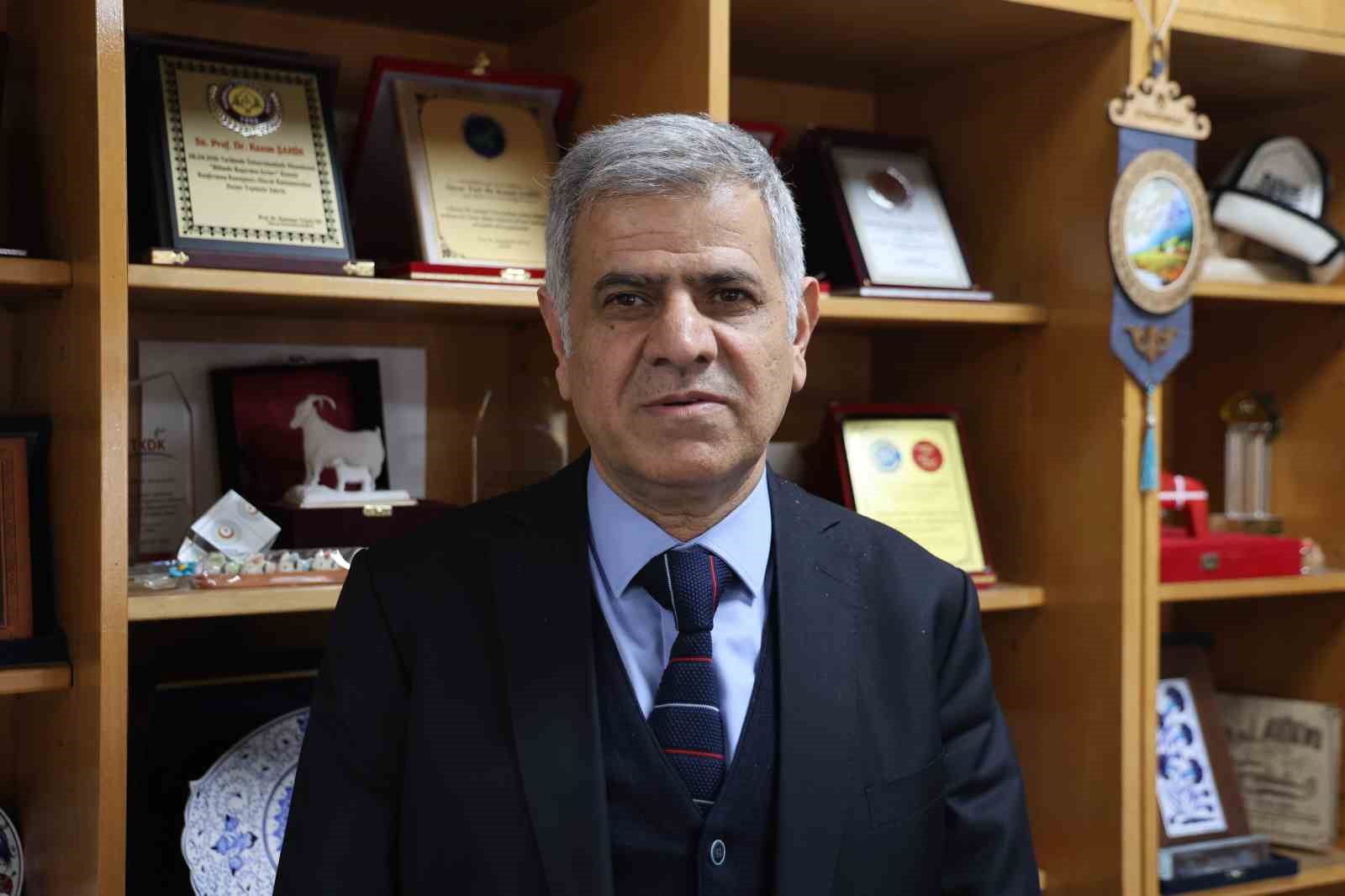 Cumhuriyet tarihinin ilk fak&uuml;ltesine ait hastanede, bir yılda 9 bin 600 hayvan şifa buldu
