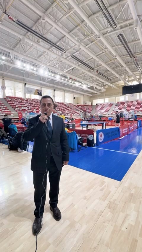 Masa tenisinin kalbi Eskişehir’de attı: 120 sporcu kıyasıya yarıştı