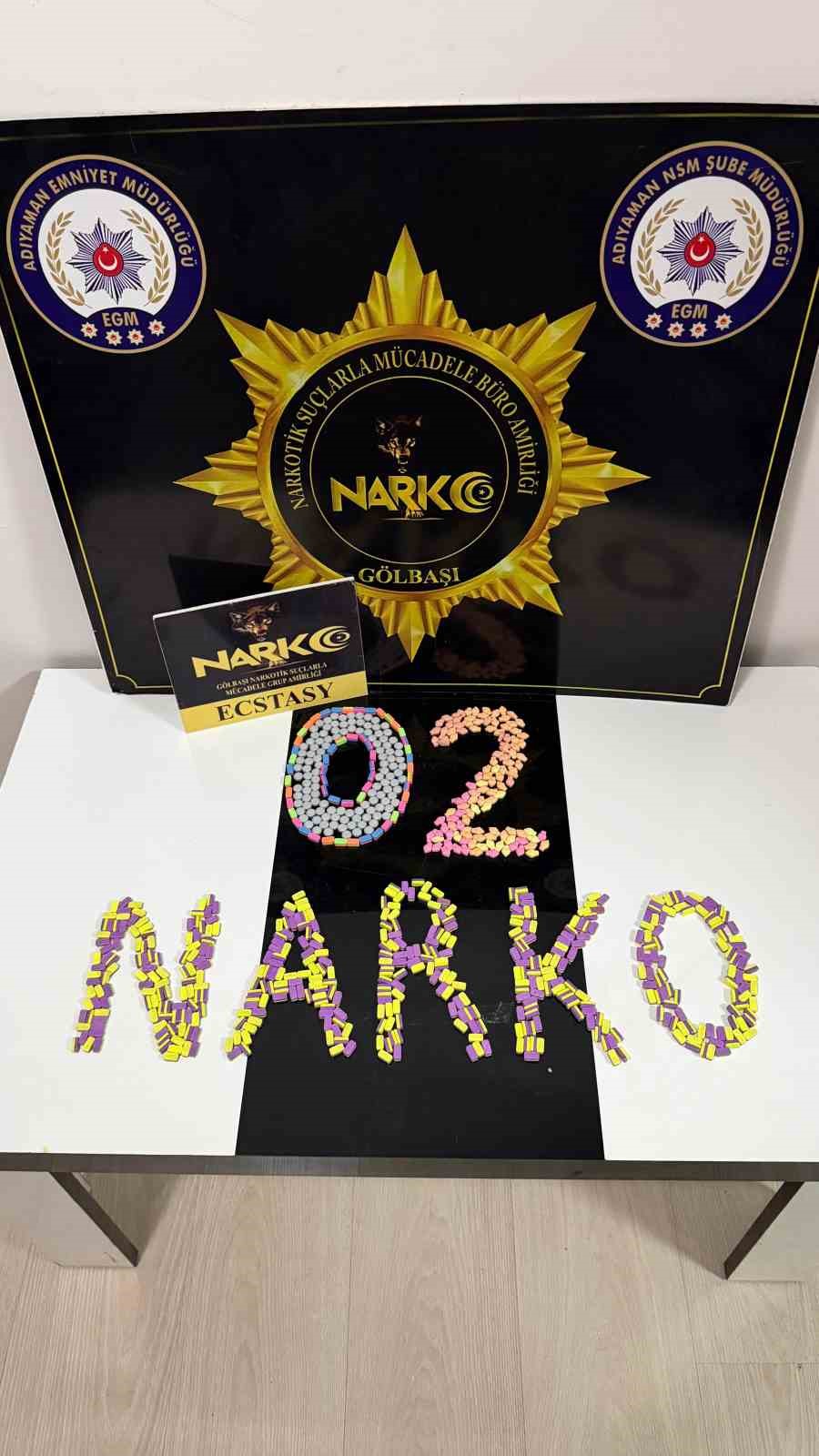 Bebek pusetinde 757 adet uyuşturucu hap ele ge&ccedil;irildi
