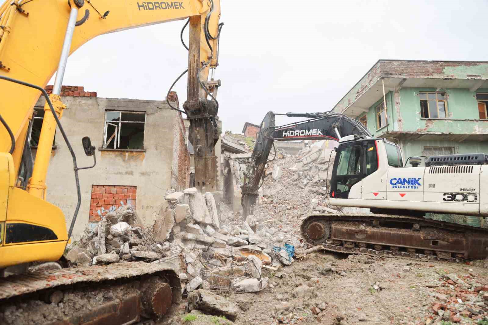 Canik&rsquo;te depreme dayanıksız 741 bina yıkılıyor
