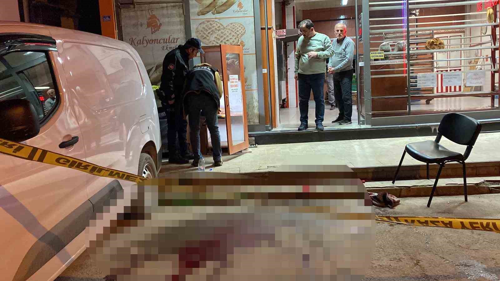 Pide sırasındaki husumetlisini vuran ş&uuml;pheli tutuklandı
