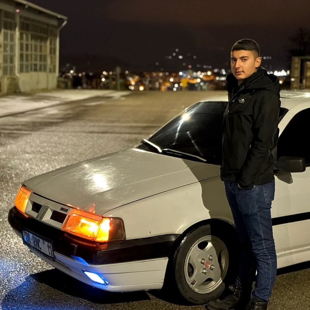 19 yaşındaki s&uuml;r&uuml;c&uuml; 1 haftalık yaşam m&uuml;cadelesini kaybetti
