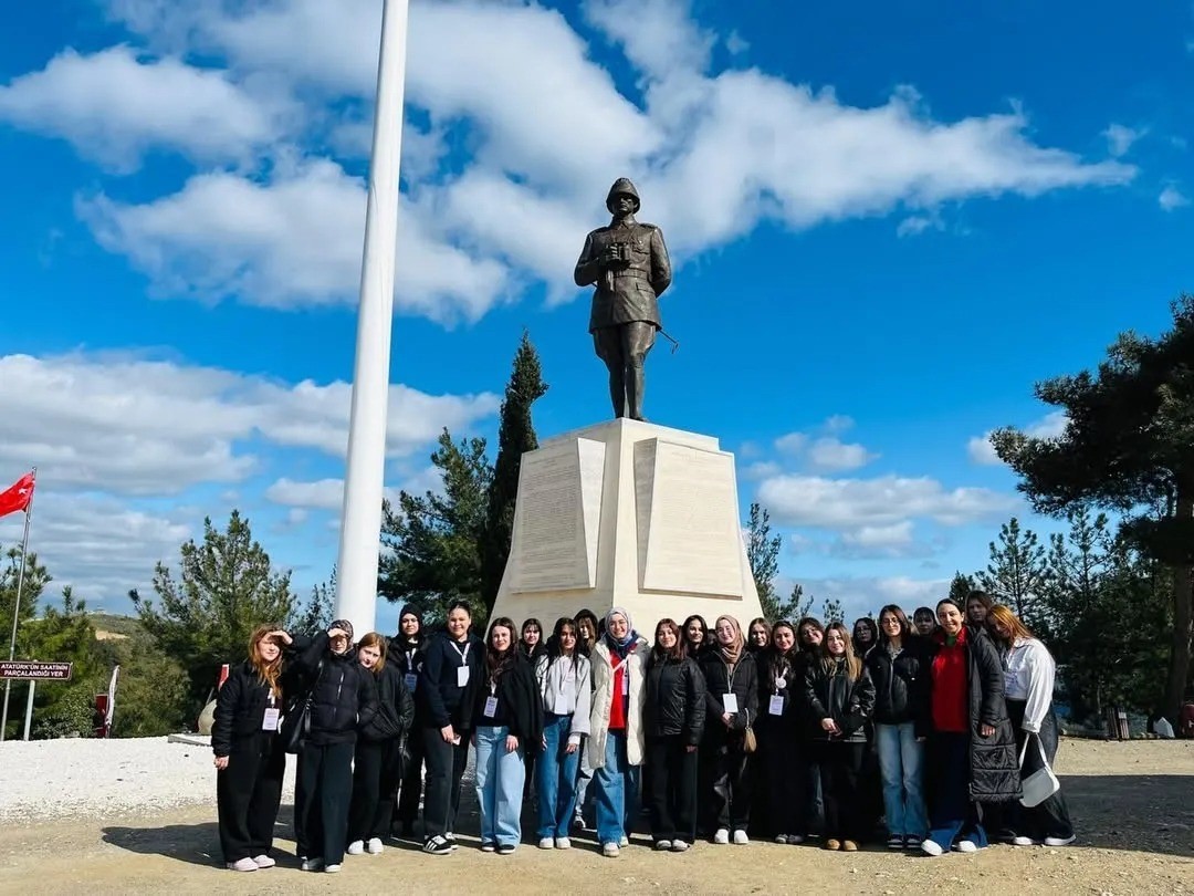 Sinoplu &ouml;ğrenciler &Ccedil;anakkale ruhunu yerinde yaşadı
