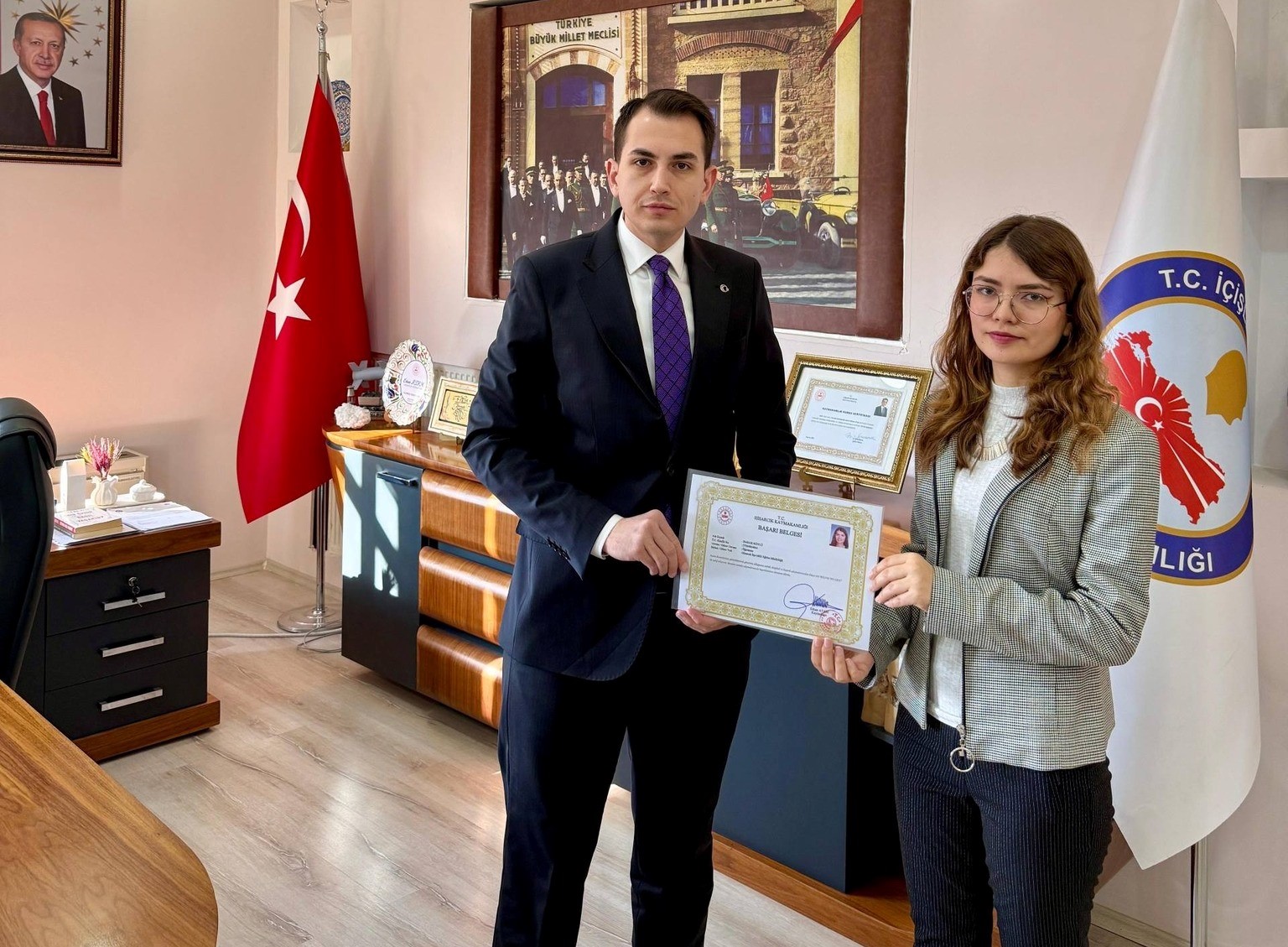 Hisarcık Kaymakamı Atam, proje öğretmenlerini başarılarından dolayı ödüllendirdi