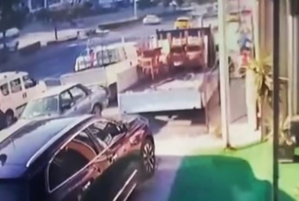 Kuşadası’ndaki silahlı saldırı güvenlik kamerasına yansıdı