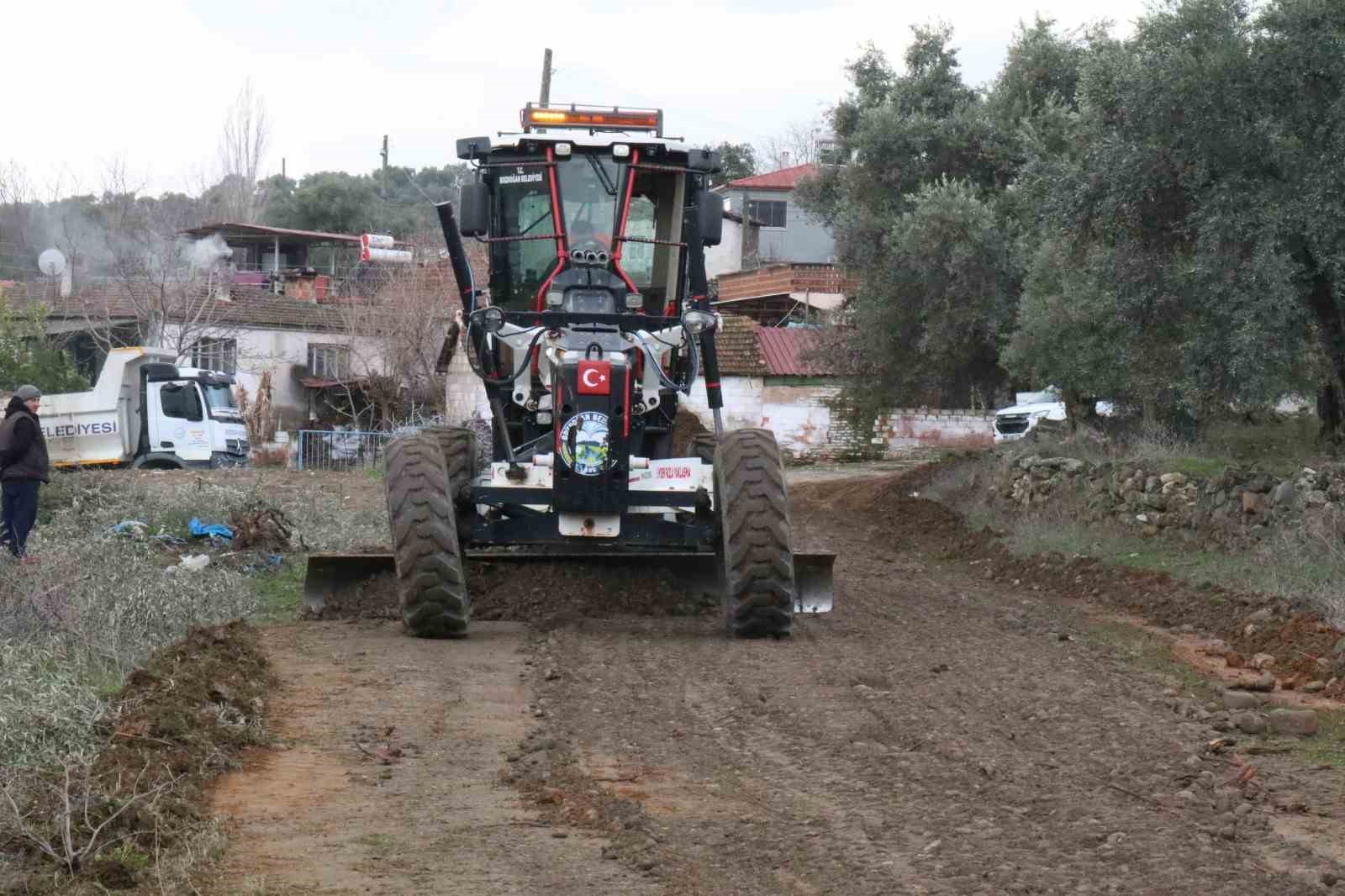Kavaklı Mahallesi&rsquo;ndeki bah&ccedil;e yolu yenilendi
