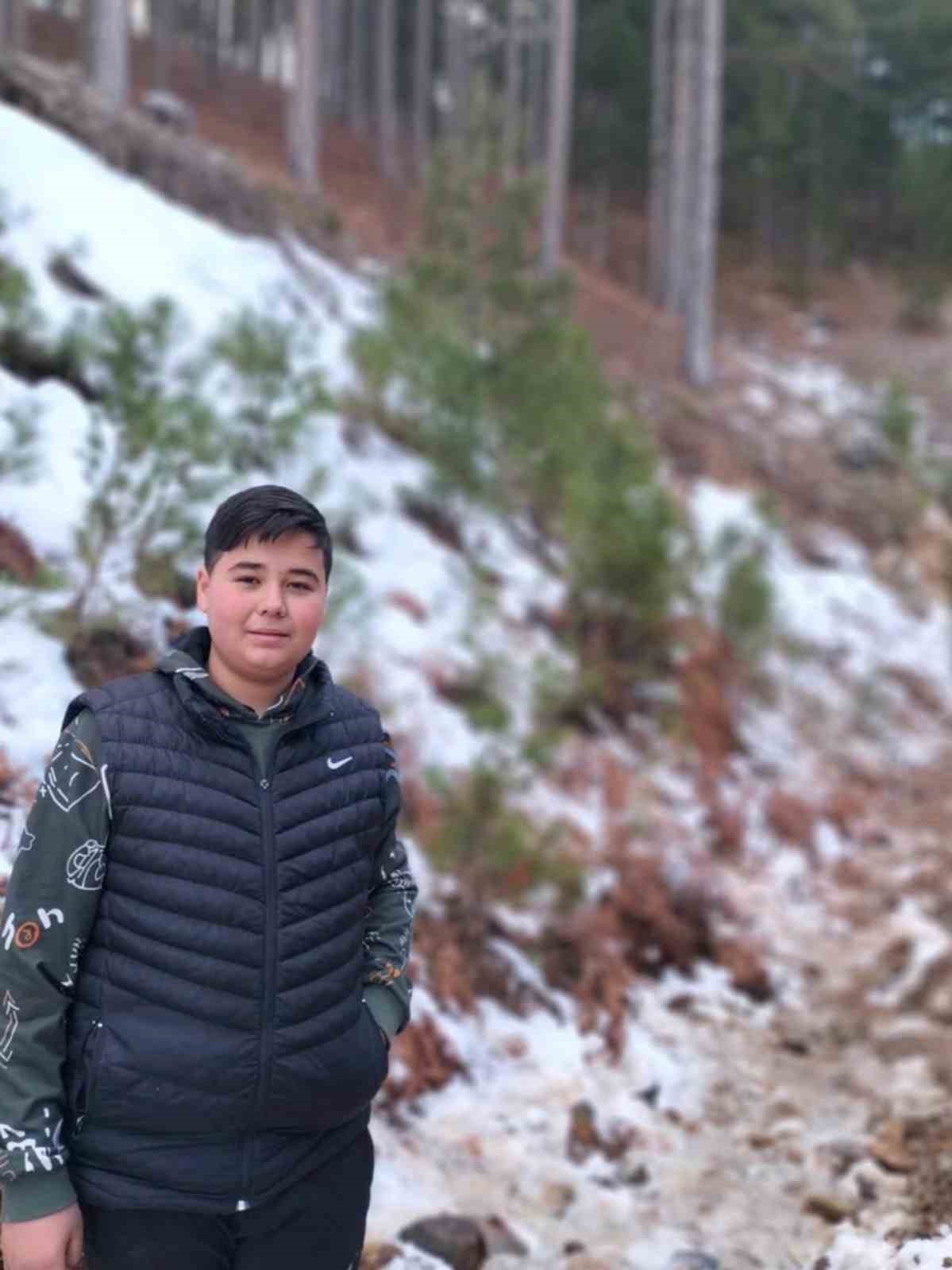 Kazada ağır yaralanan 16 yaşındaki genç, 19 günlük yaşam mücadelesini kaybetti