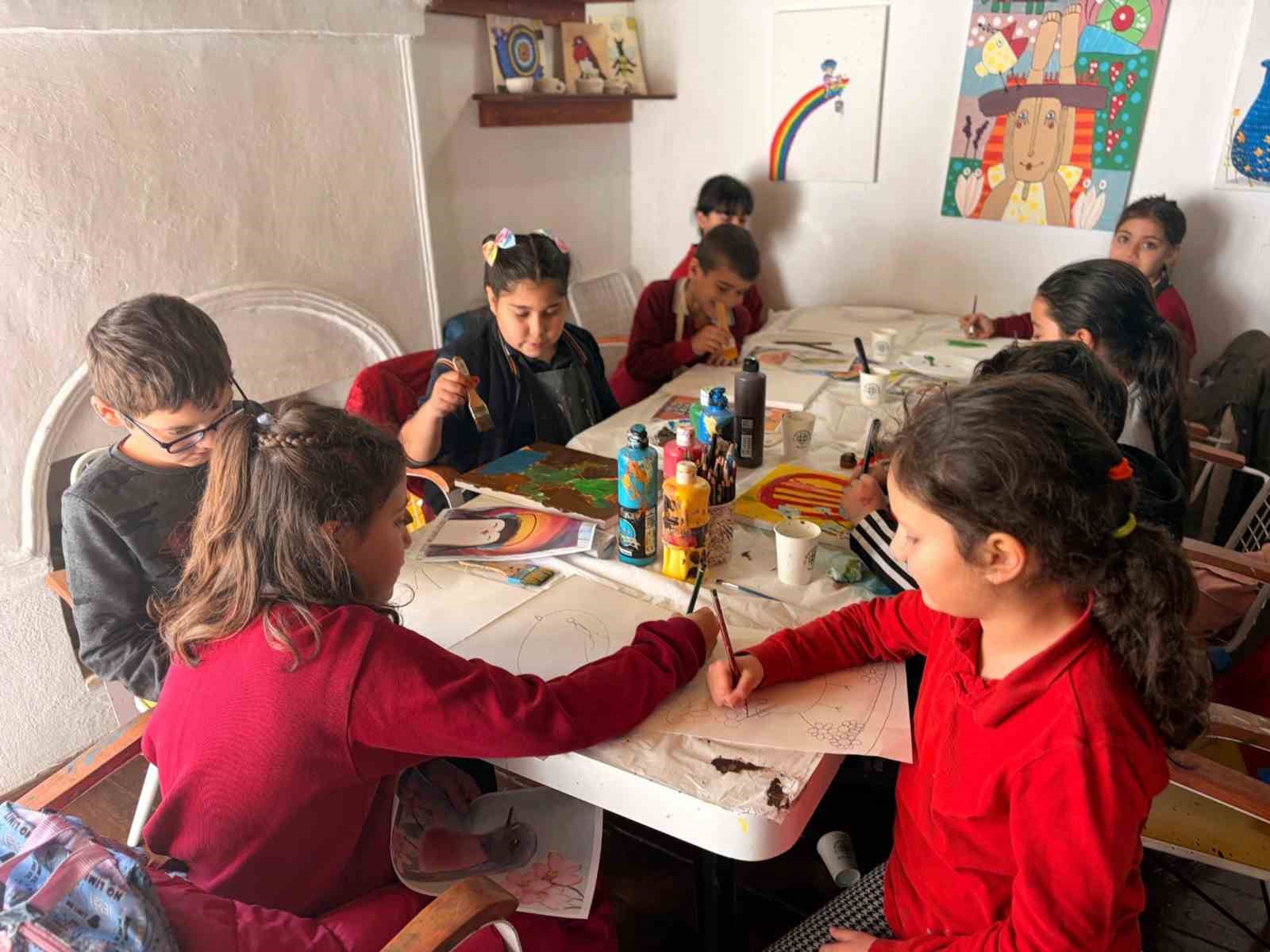 Muğla B&uuml;y&uuml;kşehir&rsquo;den her yaşa dokunan sosyal hizmet at&ouml;lyeleri
