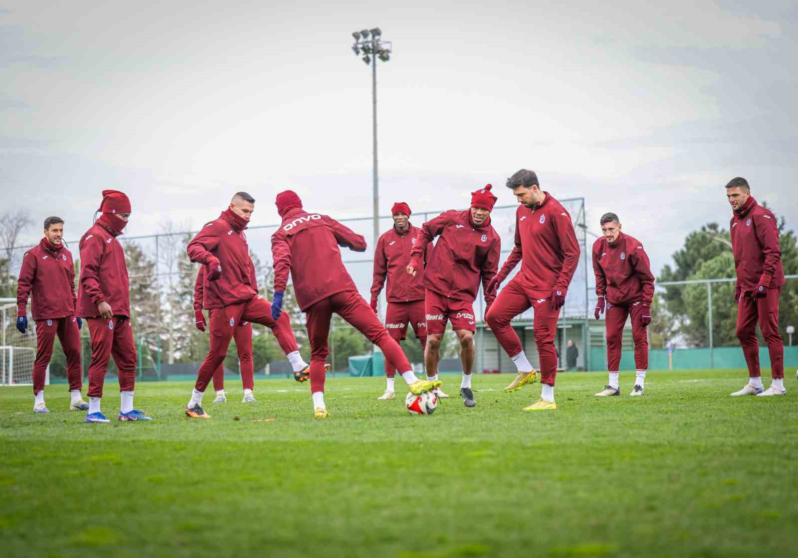 Trabzonspor hazırlıklarını tamamlayarak İstanbul’a hareket etti