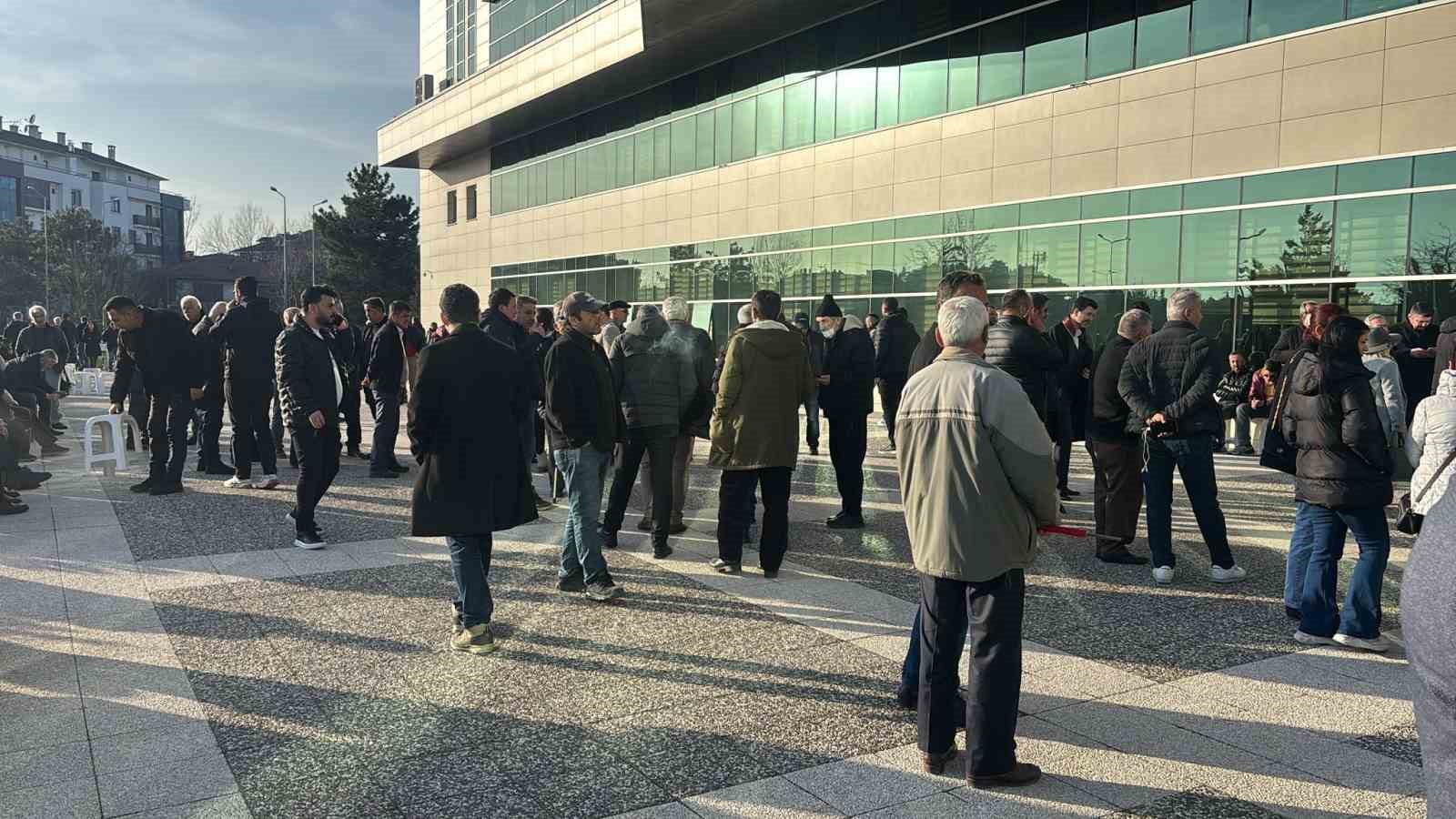 Bolu Belediye Başkanı Özcan tutuklama talebiyle mahkemeye sevk edildi