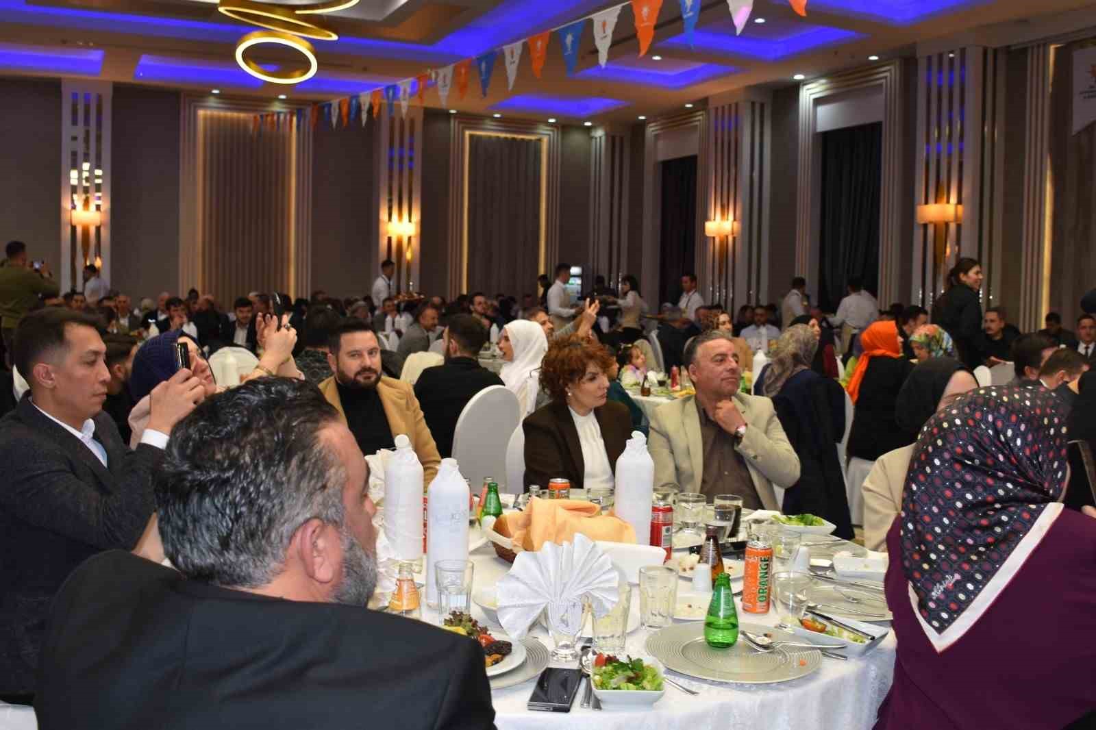 Bakan Göktaş: "Bizler her zaman millet için hizmeti öncelikli tutan bir davanın mensuplarıyız"