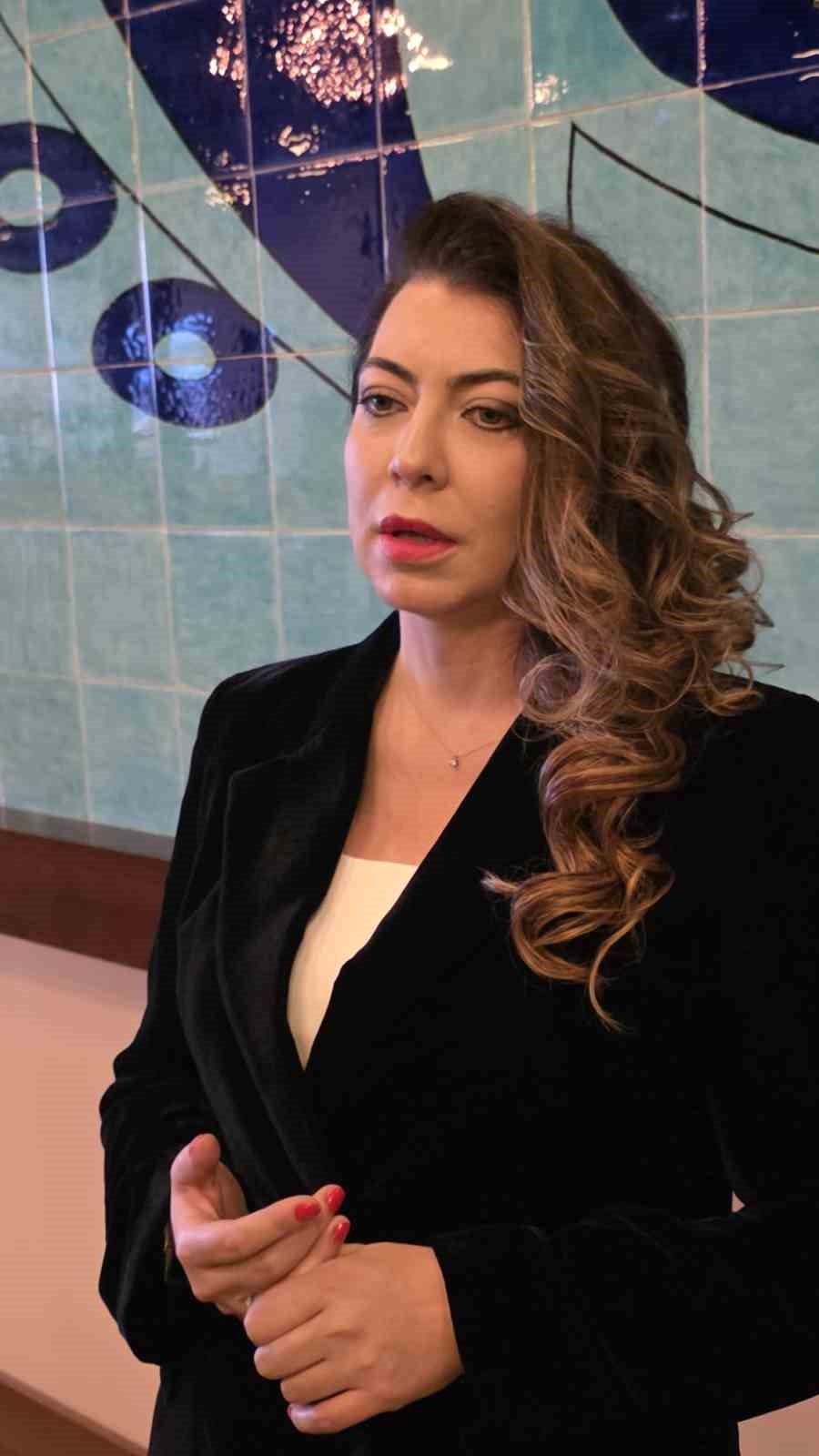 Nida Ol&ccedil;ar: "&Ccedil;iniciler &Ccedil;arşısı&rsquo;nın ikiye b&ouml;l&uuml;nmesi K&uuml;tahya &ccedil;iniciliğine zarar verir"
