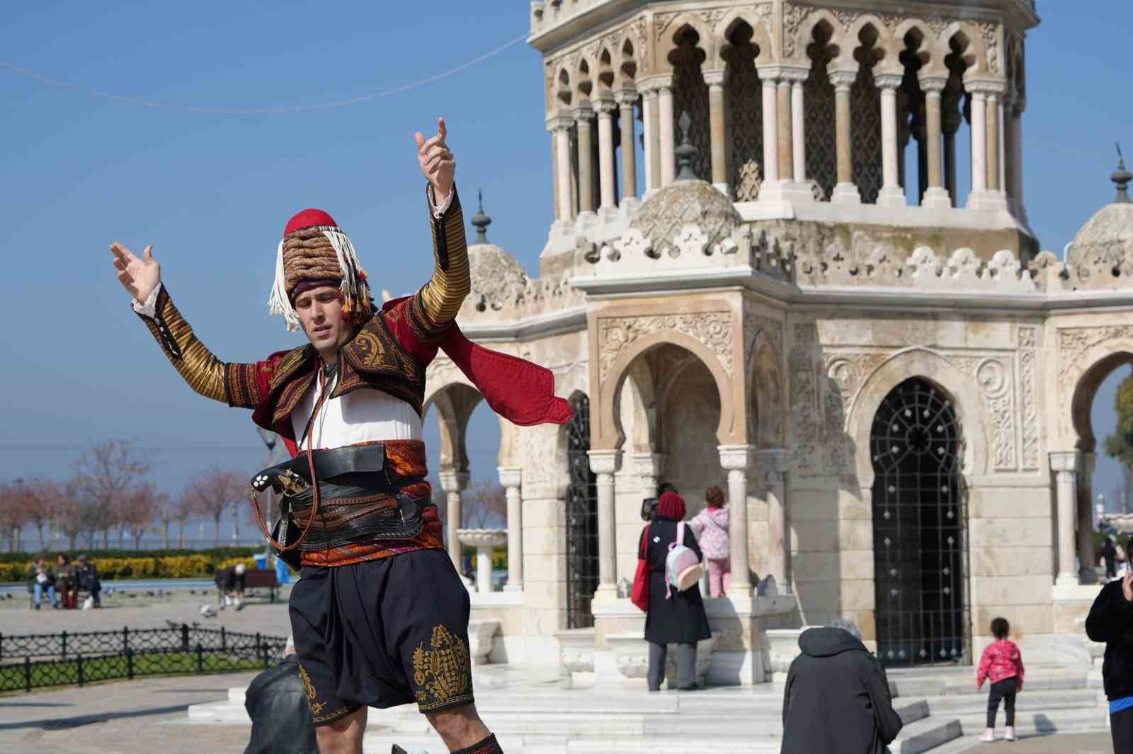Dünya meydanlarında bir ’Efe’: Ege’nin zeybeğini Avrupa’ya taşıdı