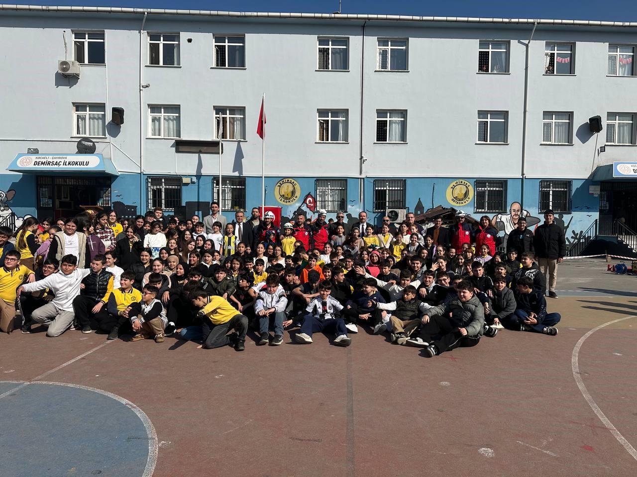 &Ccedil;AK-TİM ekiplerinden okullarda kurtarma tatbikatı
