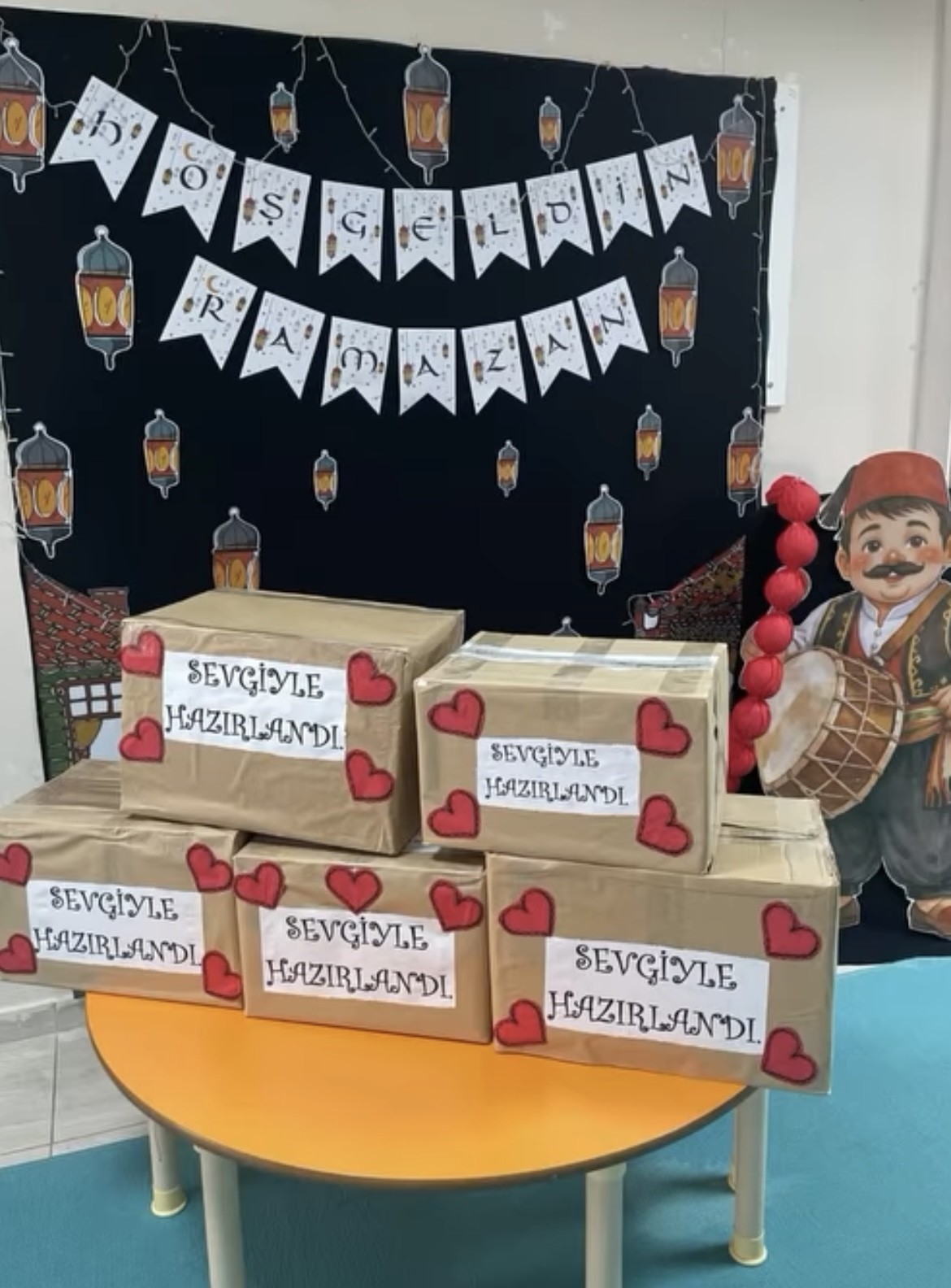 Bozkır&rsquo;da minik &ouml;ğrencilerden anlamlı dayanışma
