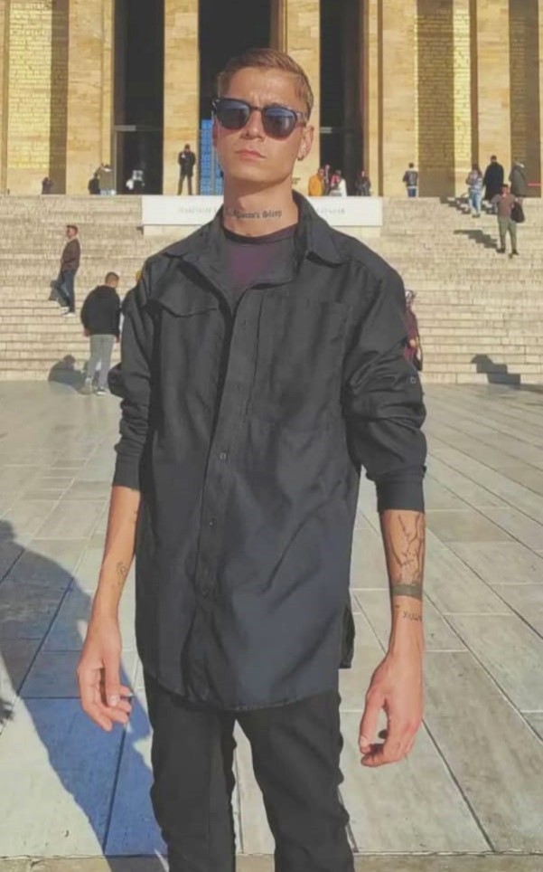 Oğlunu parkta 36 bı&ccedil;ak darbesiyle &ouml;ld&uuml;ren babaya m&uuml;ebbet
