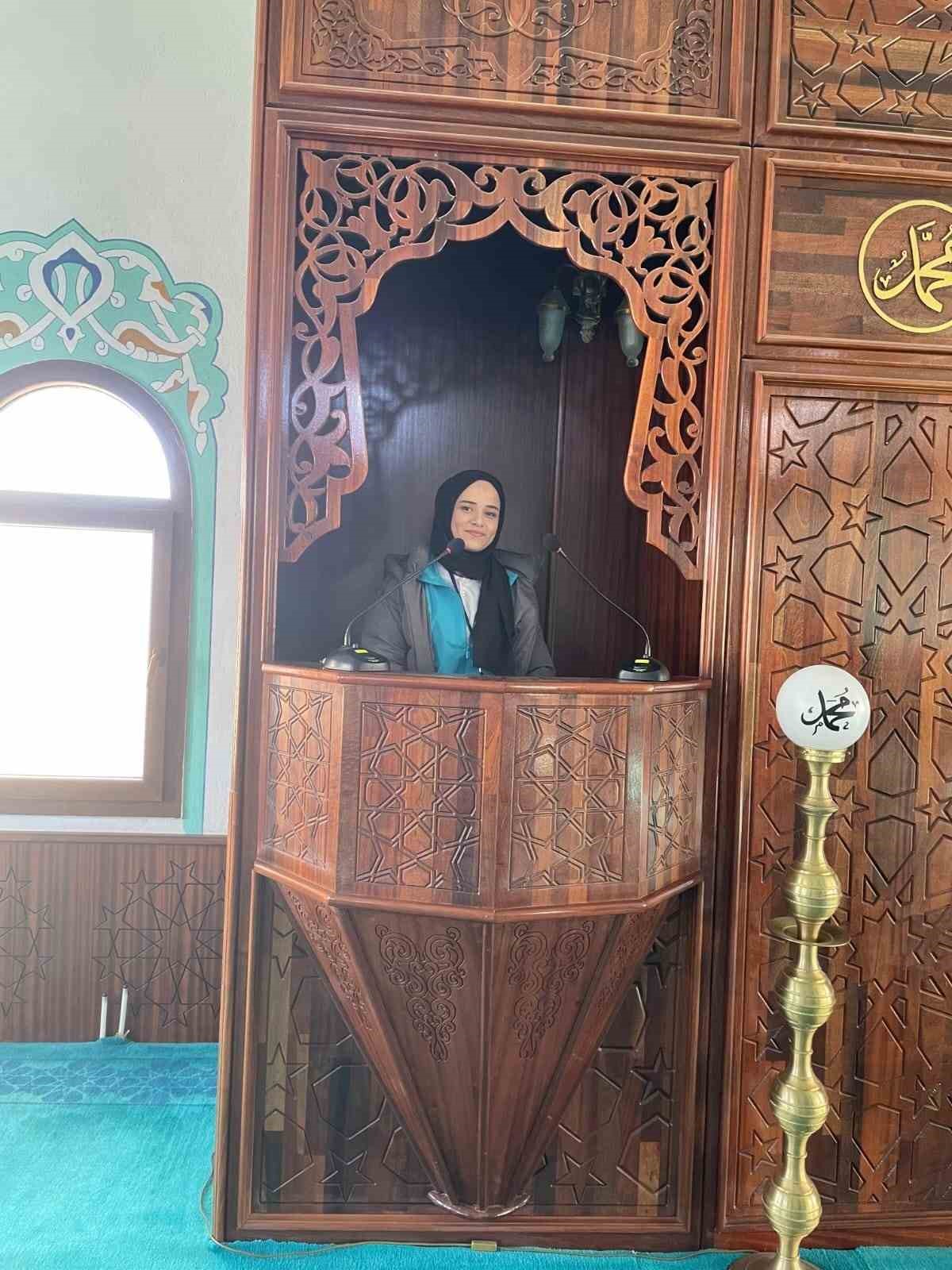 Sporcu gen&ccedil;ler Ramazan&rsquo;ın manevi ikliminde buluştu
