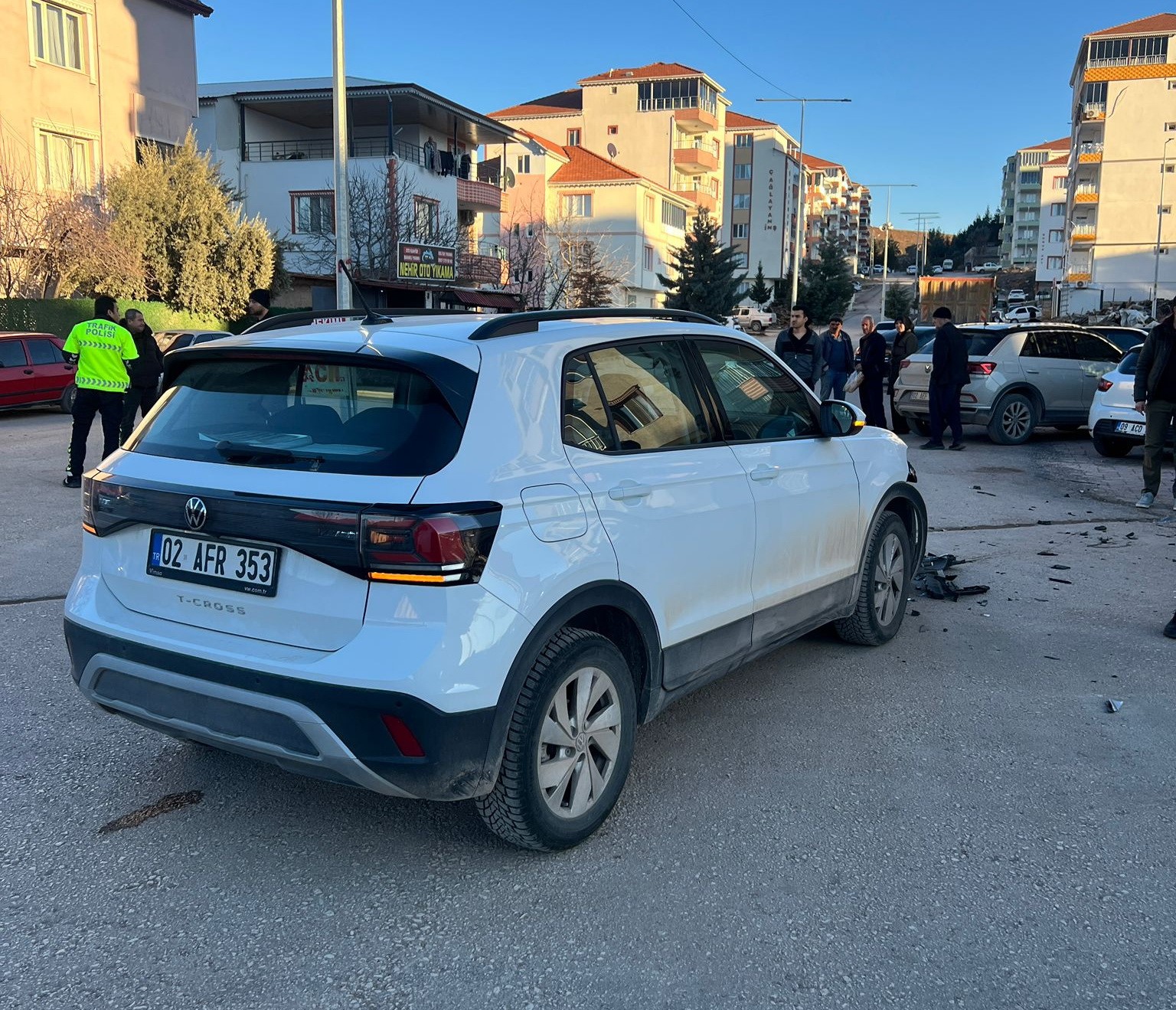 Motosiklet ile otomobil &ccedil;arpıştı: 1 yaralı
