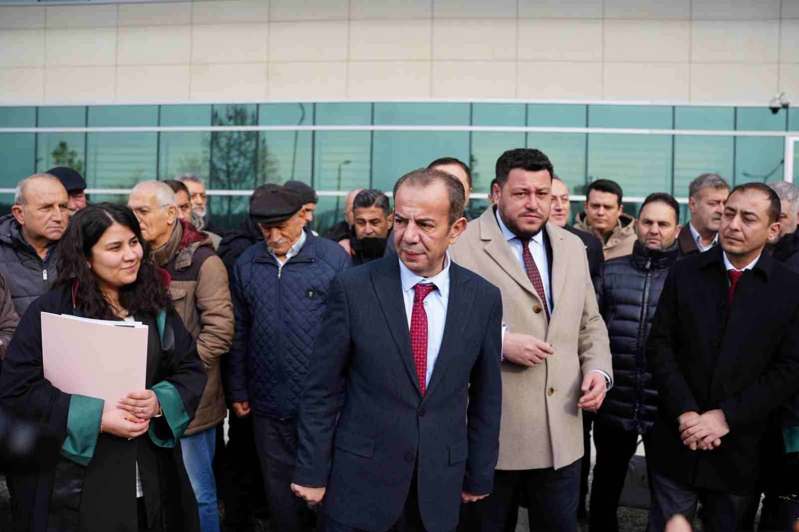 Bolu Belediye Başkanı Tanju &Ouml;zcan g&ouml;revden uzaklaştırıldı
