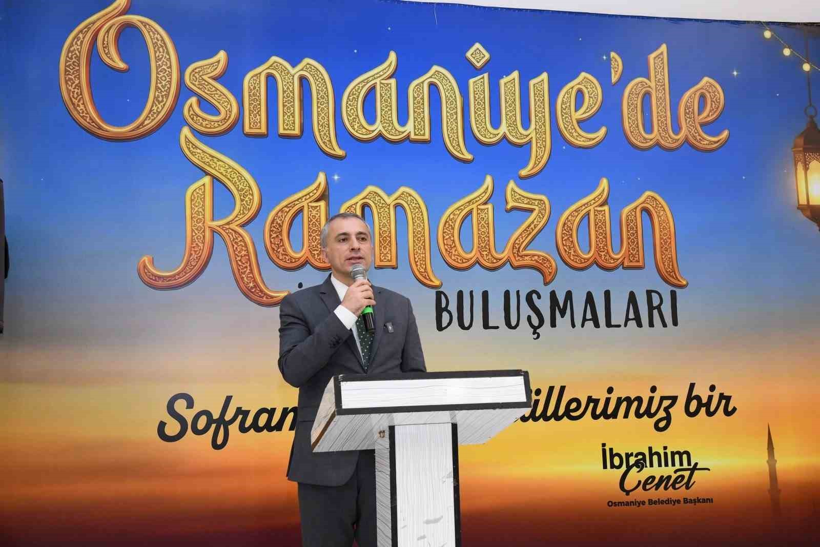 Başkan &Ccedil;enet, engelli bireyler ve aileleriyle iftarda buluştu
