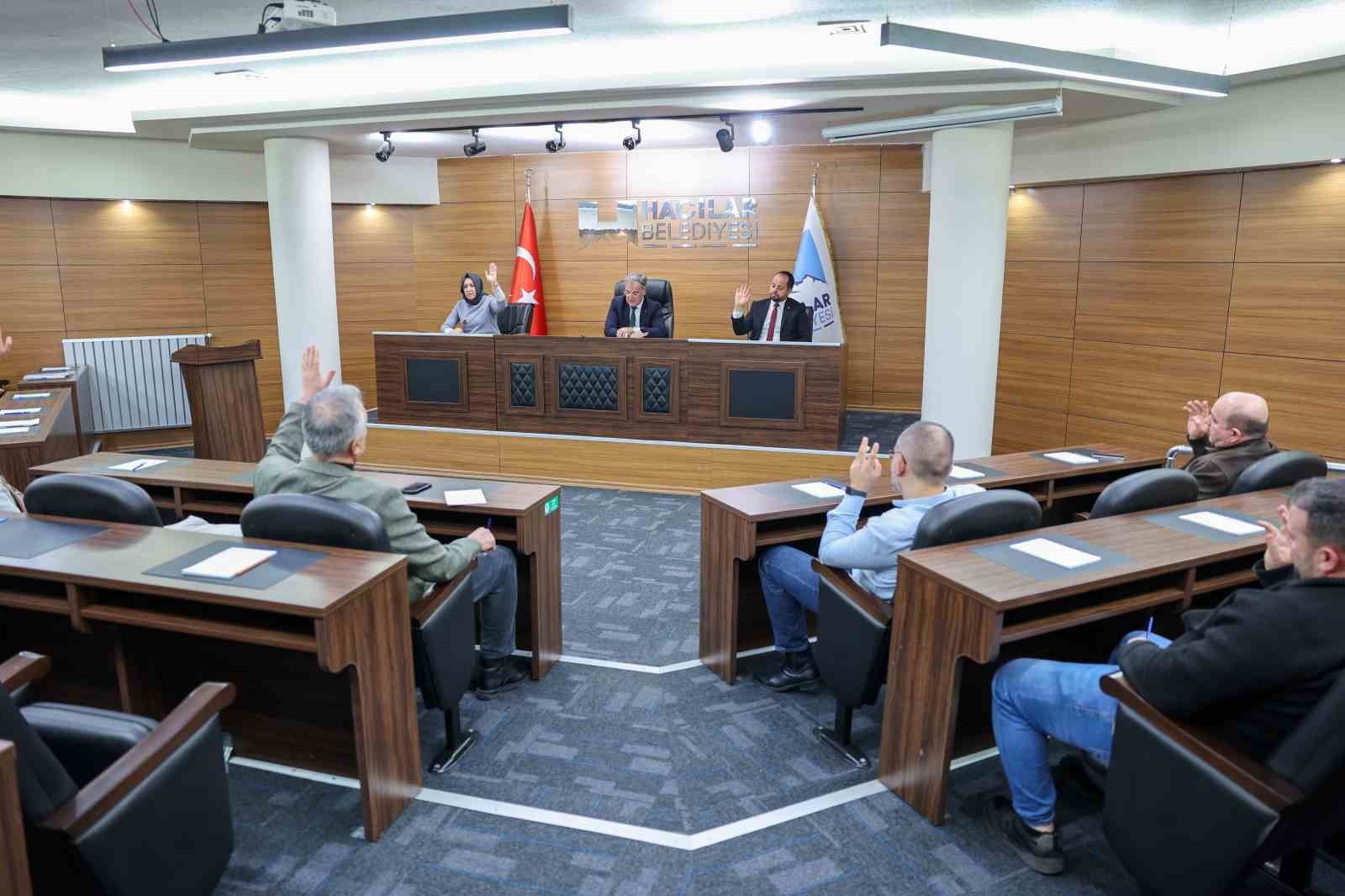 Başkan Özdoğan: "Hacılar’da ciddi bir dayanışma örneği sergiliyoruz"