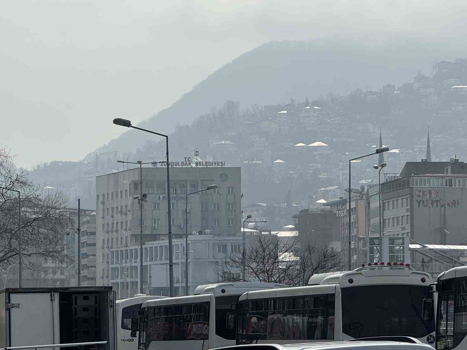 Zonguldak’ta sis etkili oldu