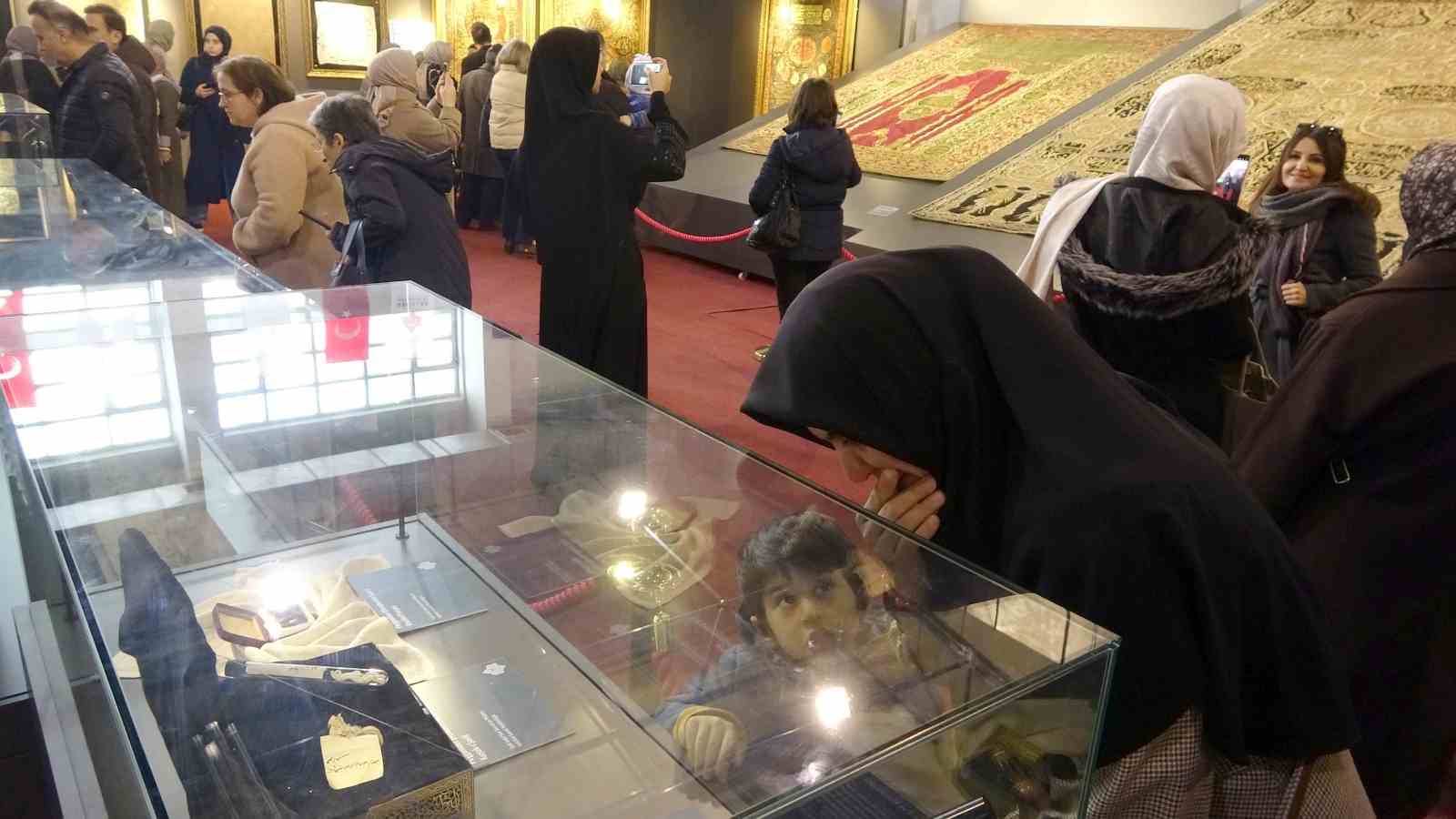 Kastamonu’da kutsal emanetlere yoğun ilgi: 1 günde 10 bin kişi ziyaret etti