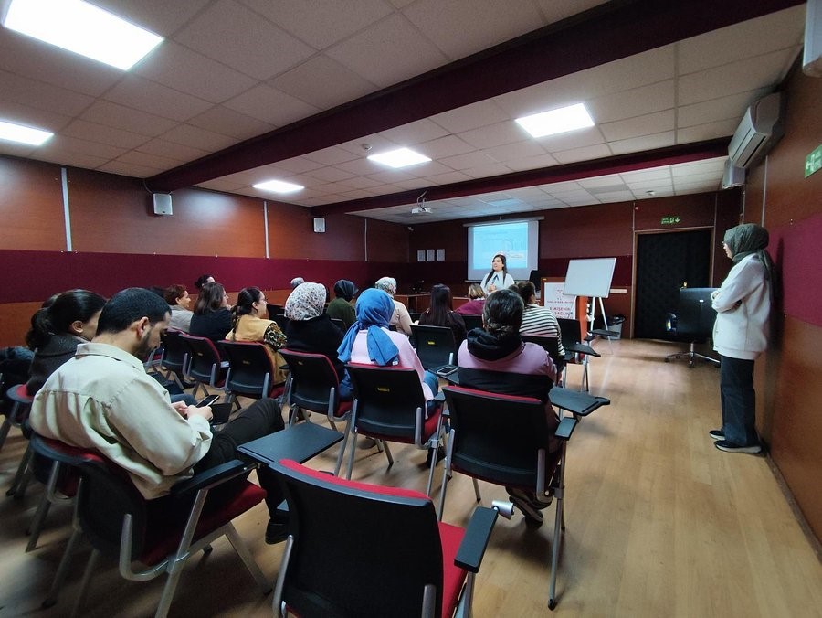 D&uuml;nya Obezite G&uuml;n&uuml; kapsamında bilgilendirme yapıldı
