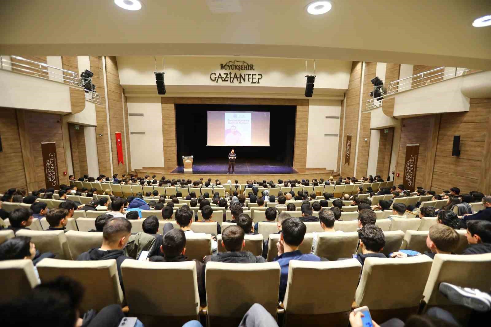 Gazi şehirde iyilik çocuklarla yayılıyor