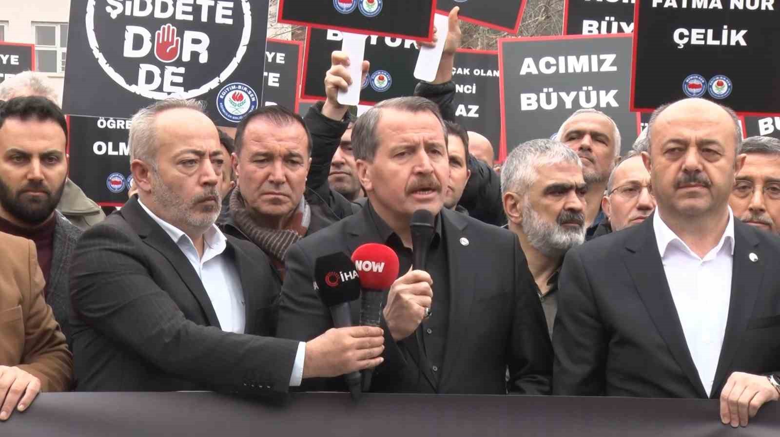 Memur-Sen&rsquo;den Fatma Nur &ouml;ğretmenin ardından okullarda can g&uuml;venliği &ccedil;ağrısı: "İdareten g&uuml;venlik değil, hakikaten g&uuml;venlik sağlanmalı"
