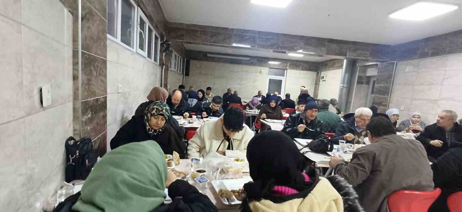 Emet İl&ccedil;e M&uuml;ft&uuml;l&uuml;ğ&uuml;nden engellilere y&ouml;nelik iftar programı
