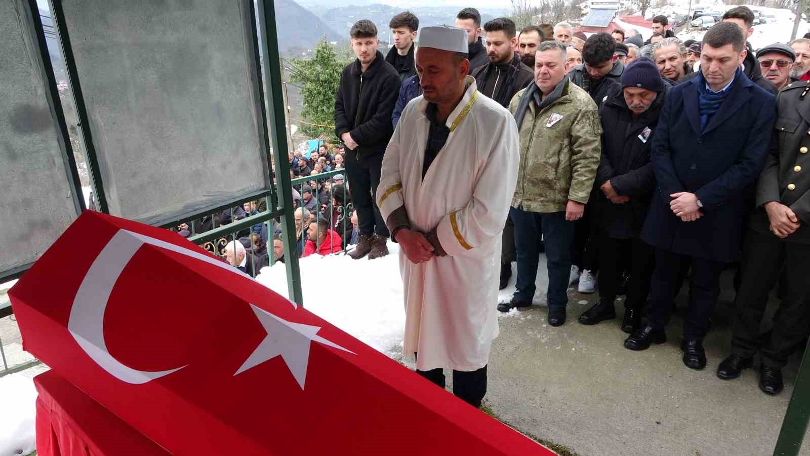 Motosiklet kazasında hayatını kaybeden astsubay, Ordu’da toprağa verildi