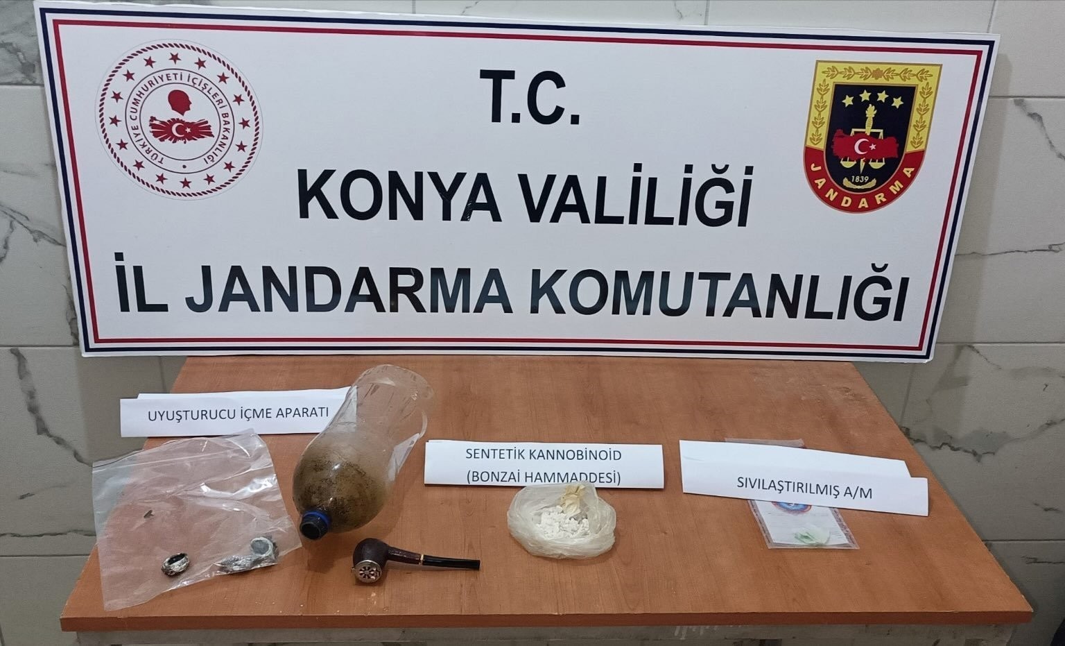 Konya’da jandarmadan uyuşturucuya geçit yok: 21 tutuklama