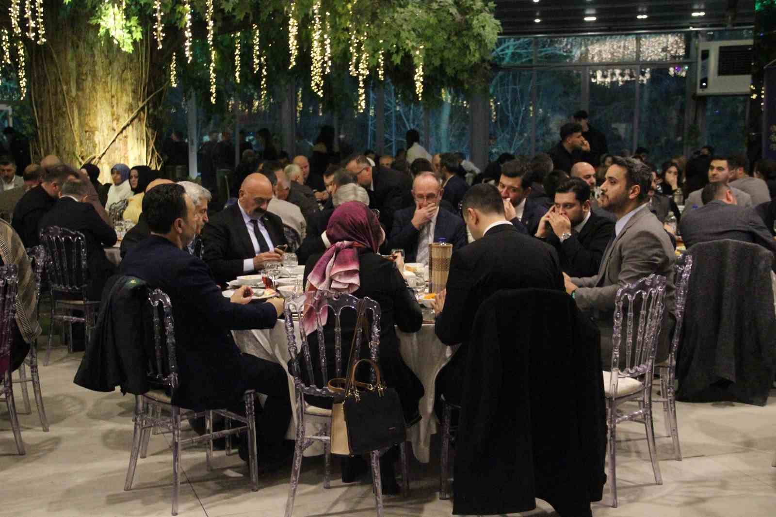 AK Parti Genel Başkan Yardımcısı B&uuml;y&uuml;kg&uuml;m&uuml;ş: "Recep Tayyip Erdoğan&rsquo;ı yeniden Cumhurbaşkanı se&ccedil;eceğiz"
