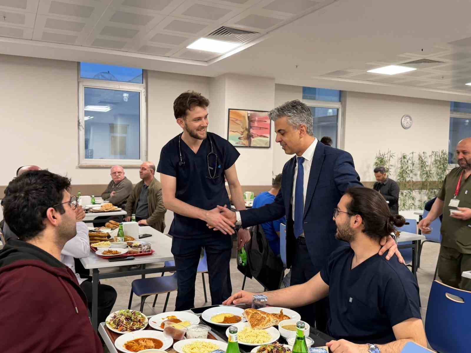 Mengücek Gazi Hastanesi’nde iftar programı düzenlendi