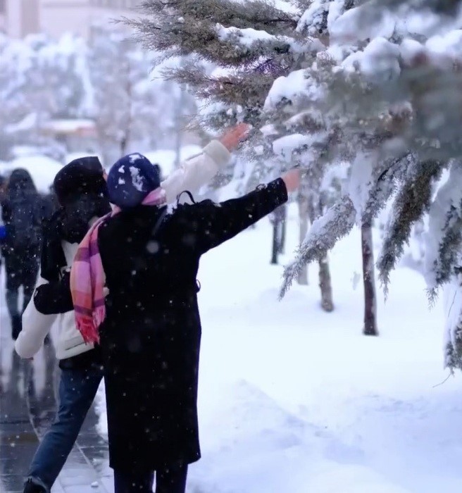 Bayburt kar yağışıyla beyaza büründü