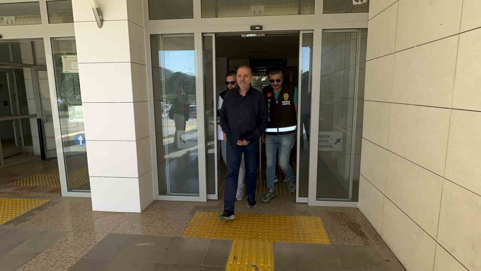 Arkan&rsquo;a Cumhurbaşkanına hakaret su&ccedil;undan 18 ay hapis cezası
