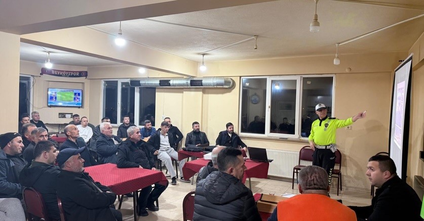 K&uuml;tahya Emniyet M&uuml;d&uuml;rl&uuml;ğ&uuml;nden trafik eğitim ve bilgilendirme faaliyetleri
