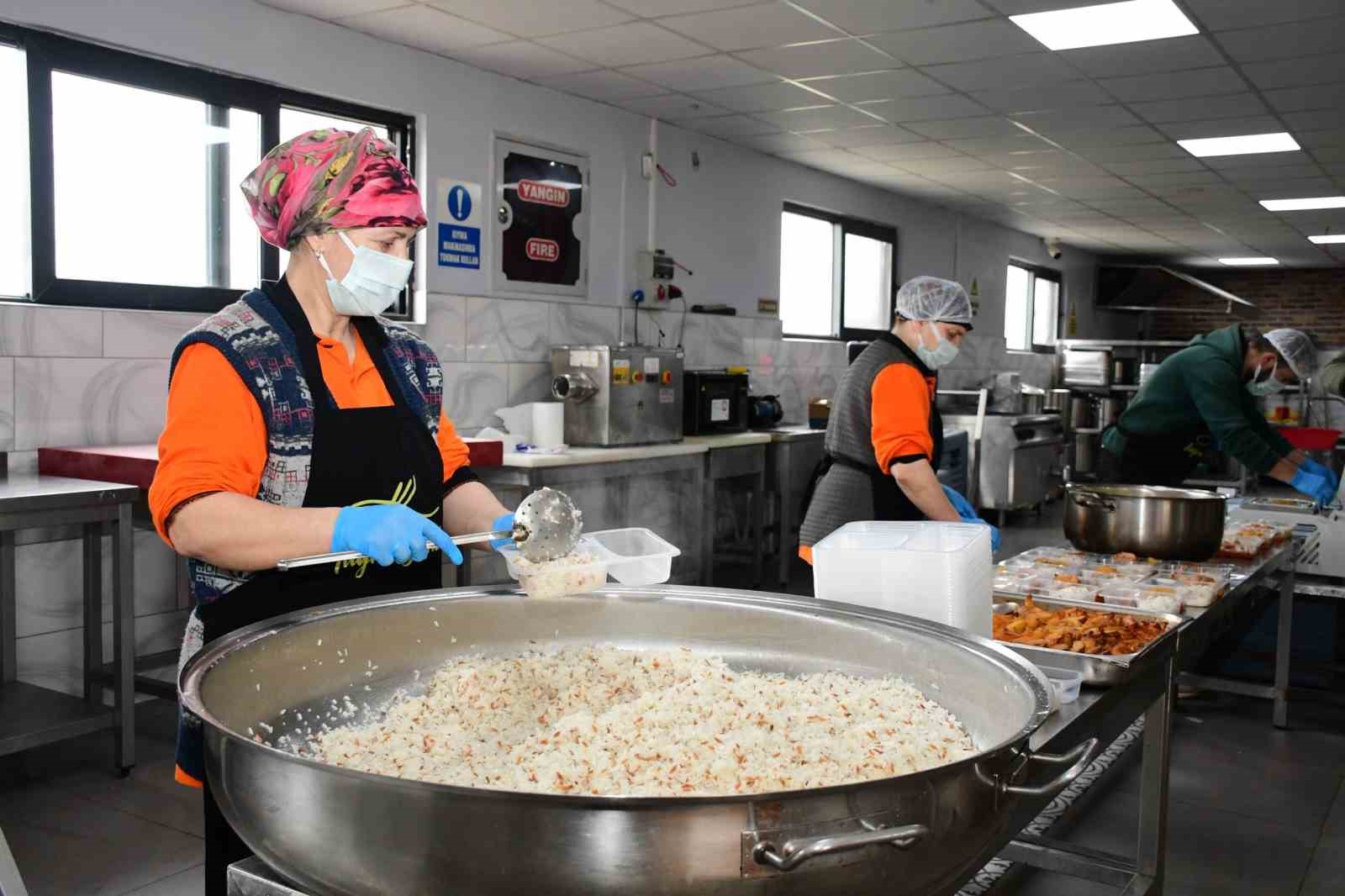 Başkan Kul: "Terme&rsquo;de kimsesizlerin yanındayız"
