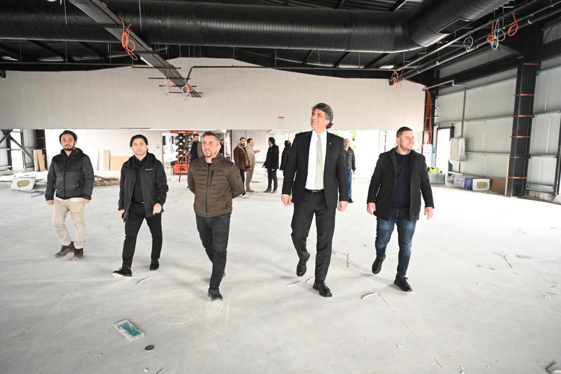 Kartepe&rsquo;de 3 bin 500 metrekarelik spor kompleksinin inşası s&uuml;r&uuml;yor
