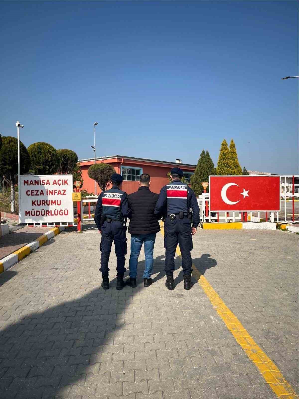 Jandarmadan ka&ccedil;amadılar
