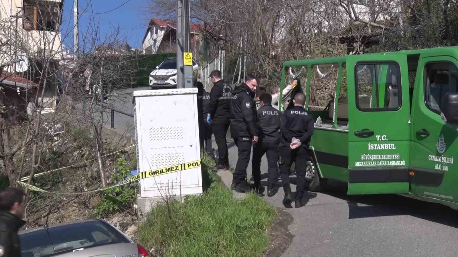 Beykoz&rsquo;da motosiklet elektrik direğine &ccedil;arptı: &Uuml;niversite &ouml;ğrencisi hayatını kaybetti
