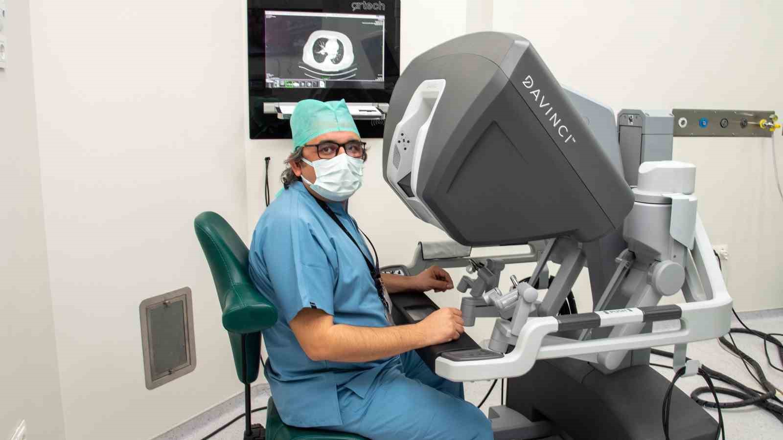 Selçuk Üniversitesinde Göğüs Cerrahisinde bir ilk: Robotik Cerrahi uygulandı