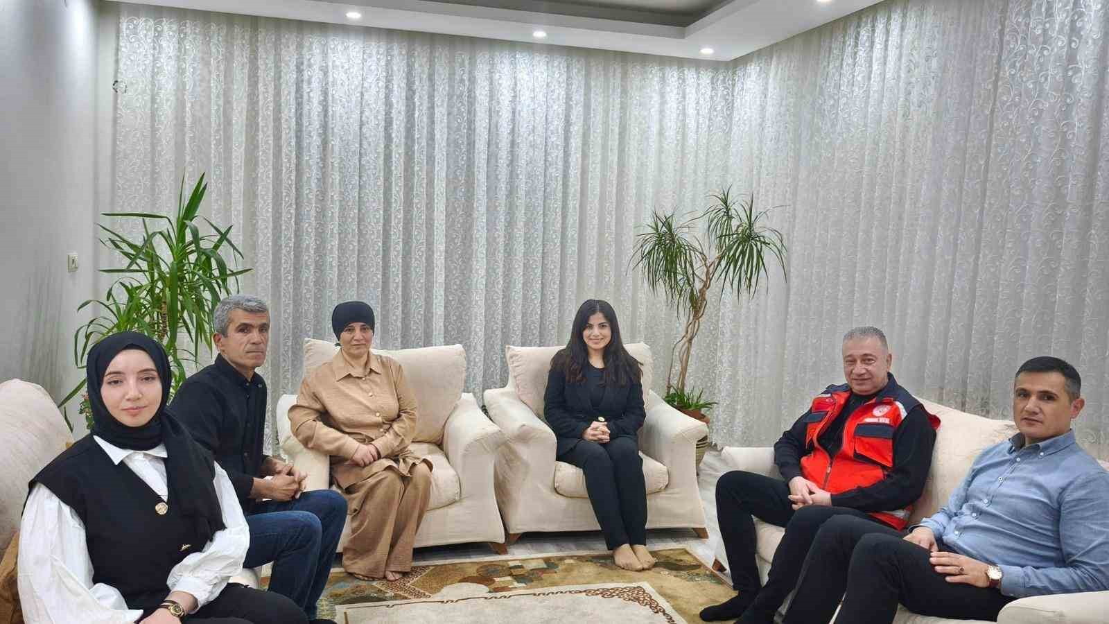 Protokol &uuml;yeleri &ccedil;ocuklarla iftar buluşmalarında bir araya geliyor
