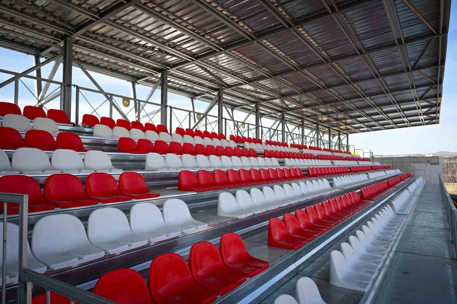 Spor K&ouml;y&uuml; atletizm pisti inşaatına başlandı
